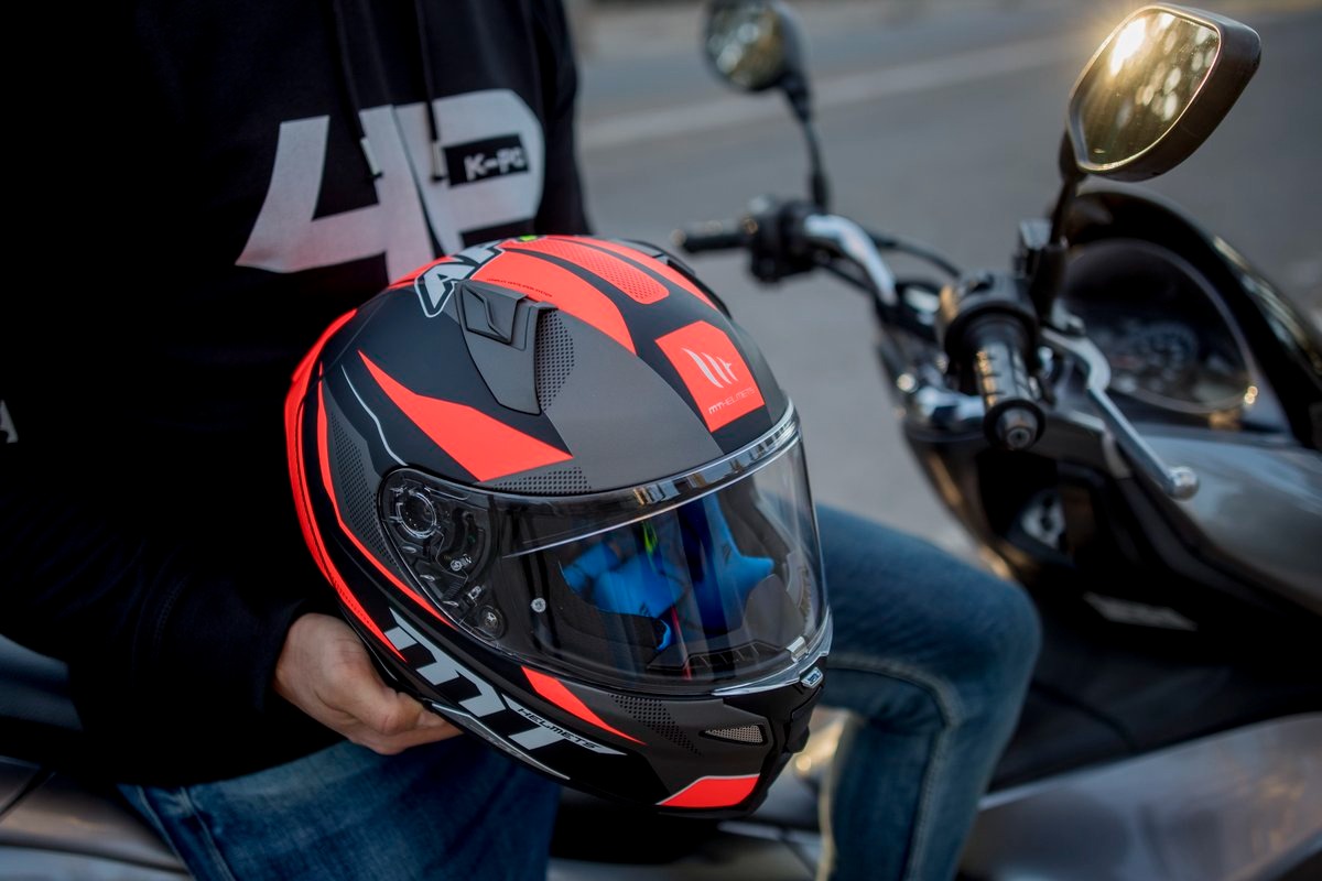 MT Helmets Shop -MT Helmets Shop E0iGrVdXIAAkrm1